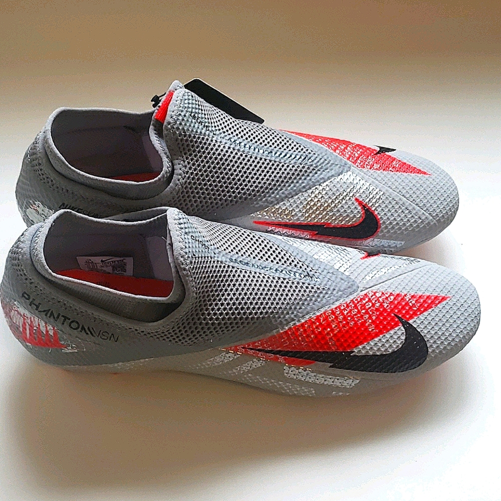 Phantom VSN 2 Academy Cleats